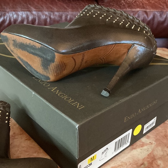 Gorgeous Enzo Angiolini Eayasim booties in box - Picture 6 of 6